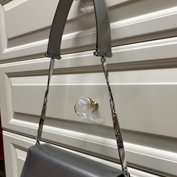 Silver Salvatore Ferragamo bag - Picture 3 of 9
